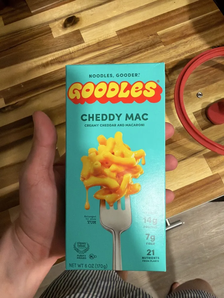CHEDDY MAC CREAMY CHEDDAR AND MACARONI