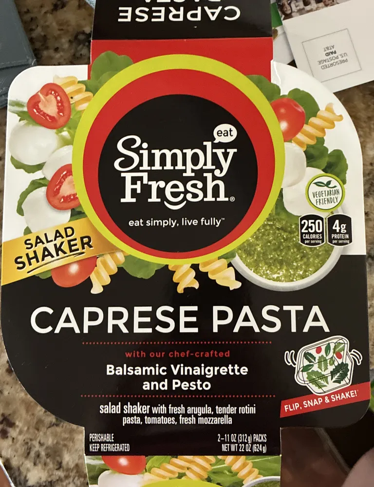 Caprese pasta