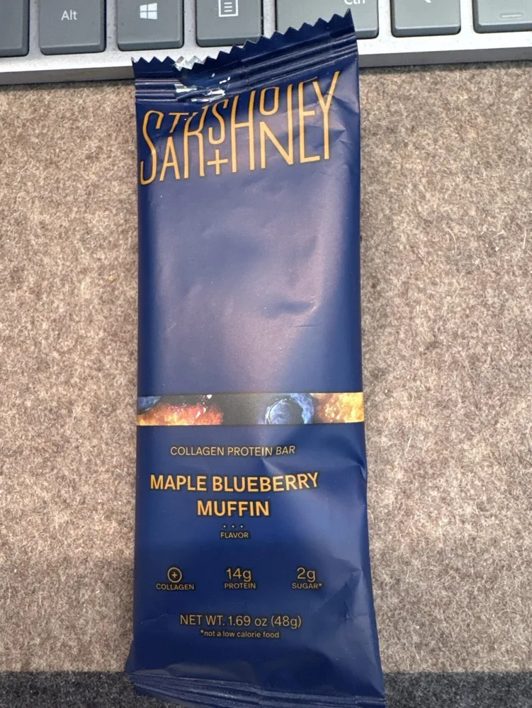 MAPLE BLUEBERRY MUFFIN COLLAGEN PROTEIN BAR