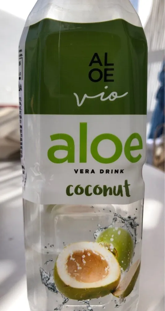 Aloe vera drink coconut