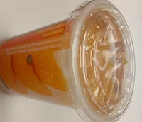 Mandarines dans de l'eau légèrement sucrée