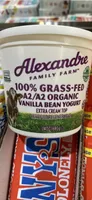100% Grass-Fed A2/A2 Organic Vanilla Bean Yogurt Extra Cream Top