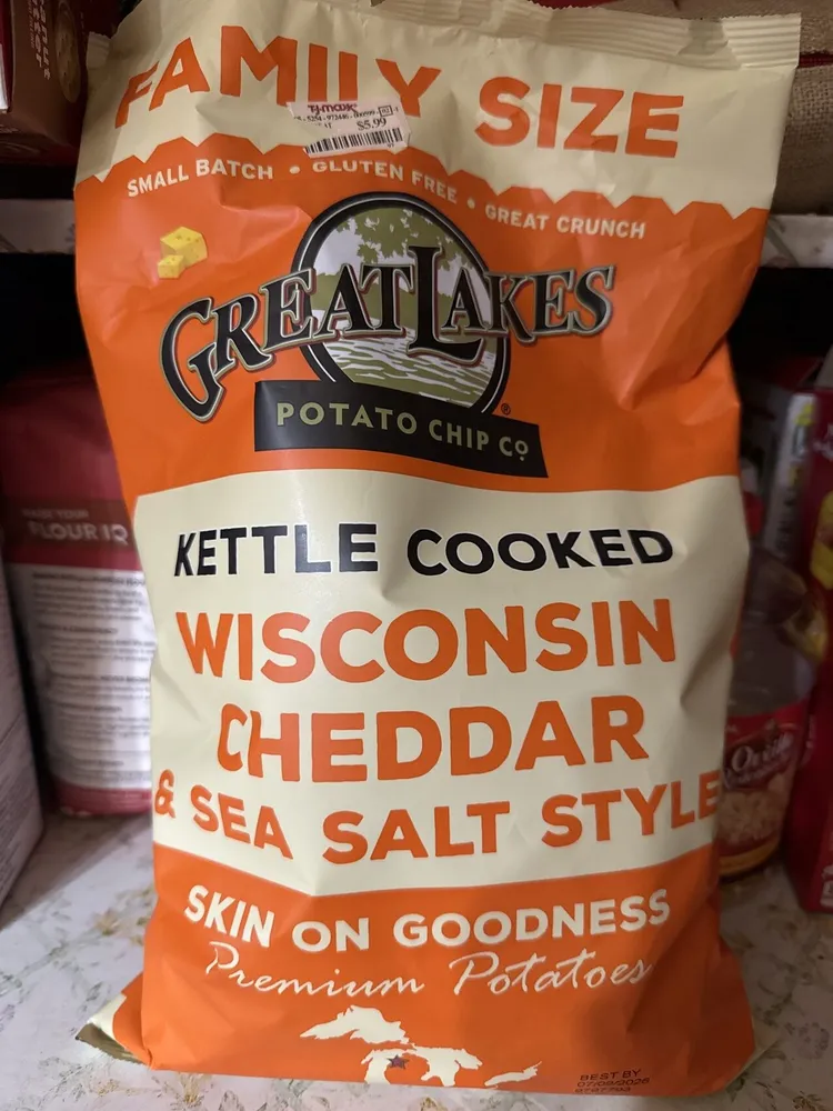 Kettle Cooked Wisconsin Cheddar & Sea Salt Chips