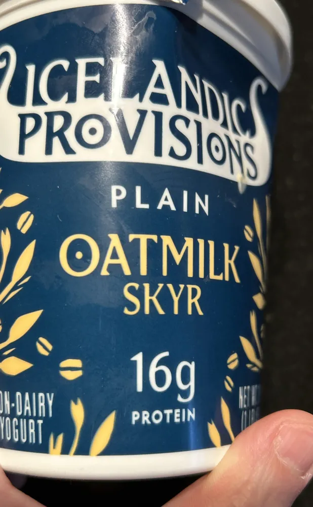 Oatmilk Skyr yogurt