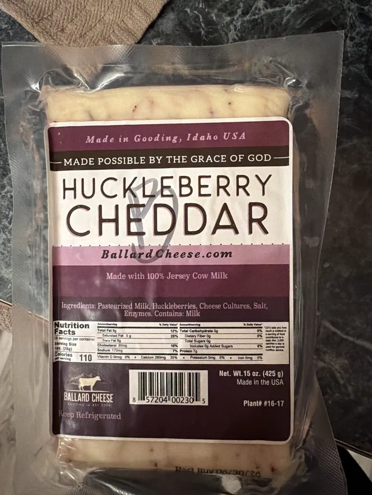 Huckleberry Cheddar