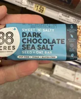 Dark chocolate, sea salt seed and oat bar