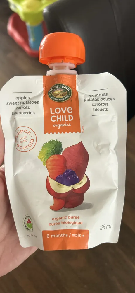 Purée biologique pomme patate carotte bleuet