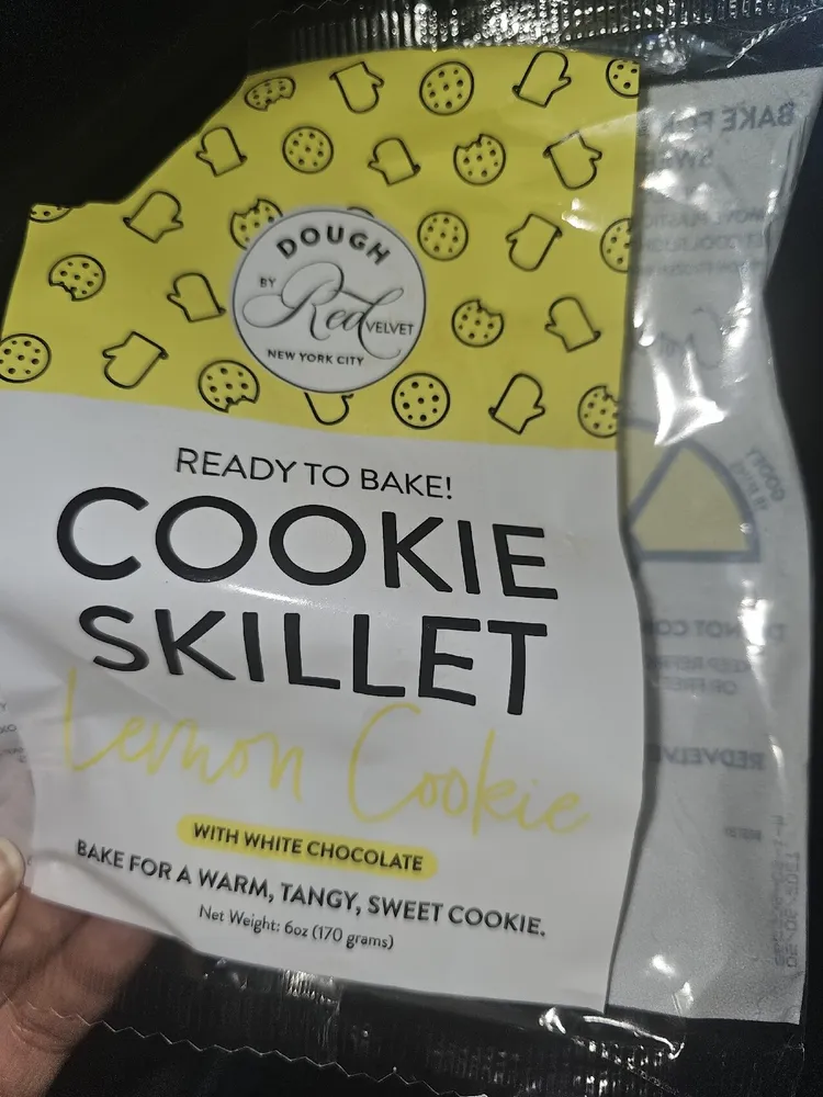 Lemon White Chocolate Cookie Skillet