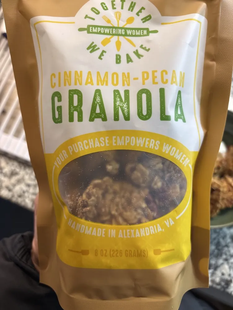 Cinnamon Pecan Granola