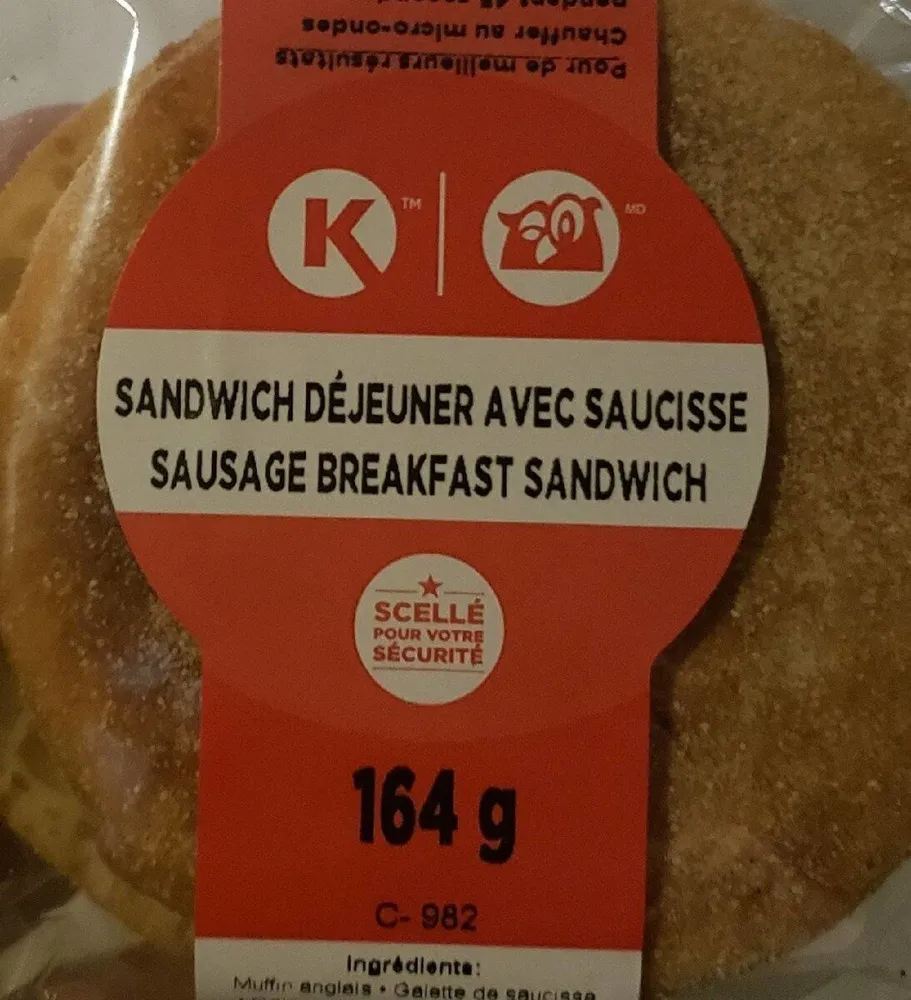 sandwich déjeuner avec saucisse