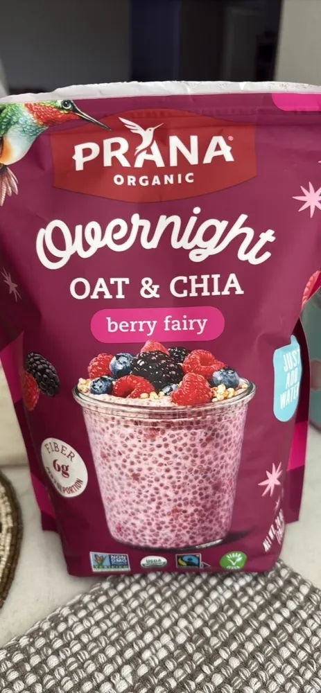 Overnight Oat & Chia berry fairy
