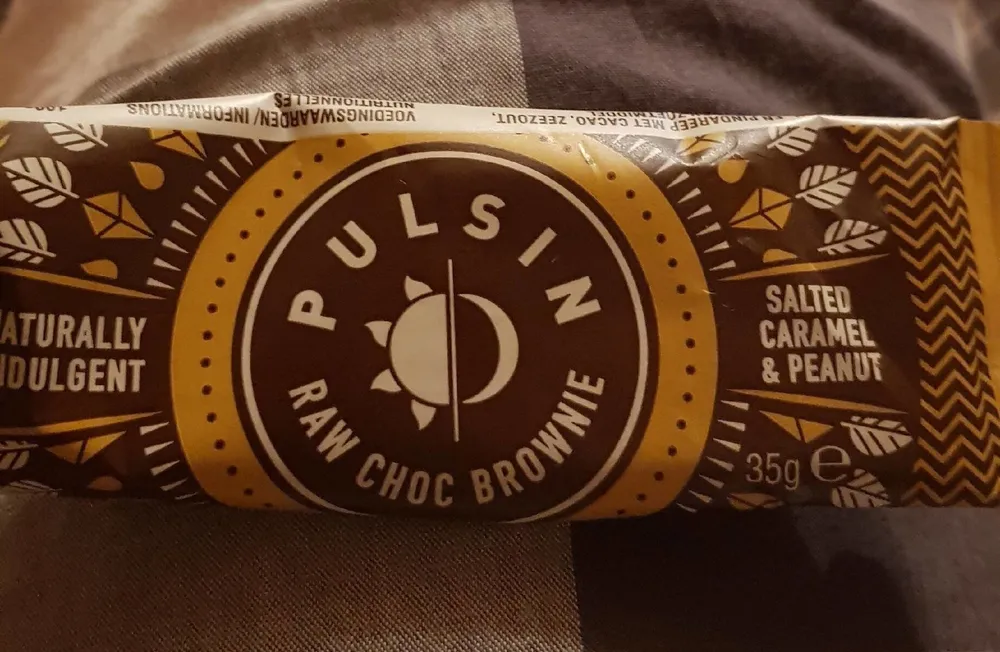 Salted Caramel & Peanut Raw Choc Brownie