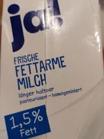 frische fettarme Milch