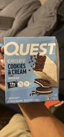 CRISPY COOKIES & CREAM FLAVORED PROTEIN BAR