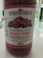 Tomato Puree with Basil Leaf