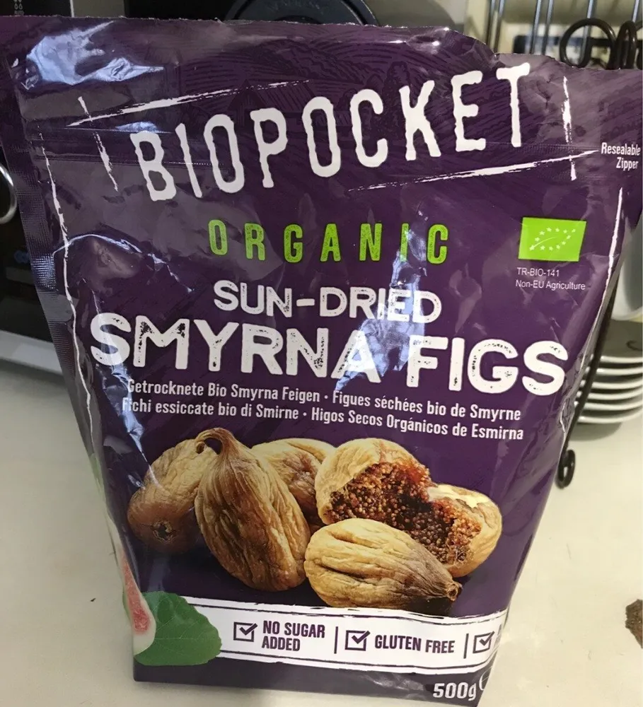 Sun-deied smyrna figs