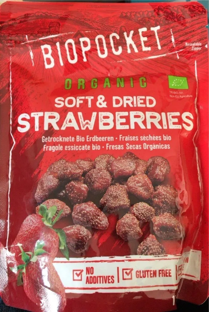 Soft and dried strawberries