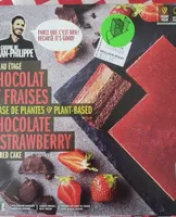 Gâteau étagé chocolat et fraises
