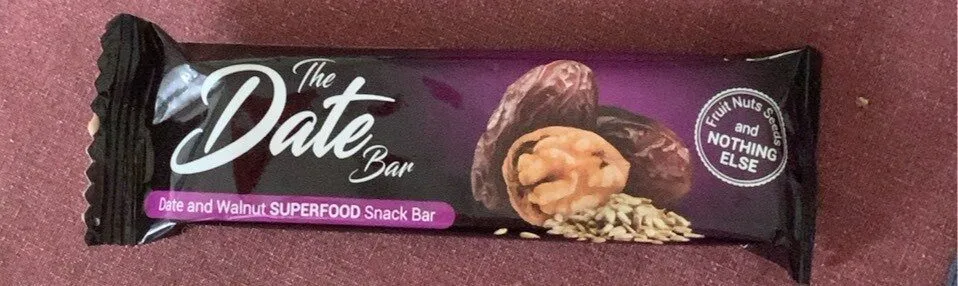 Date and Walnut SUPERFOOD Snack Bar