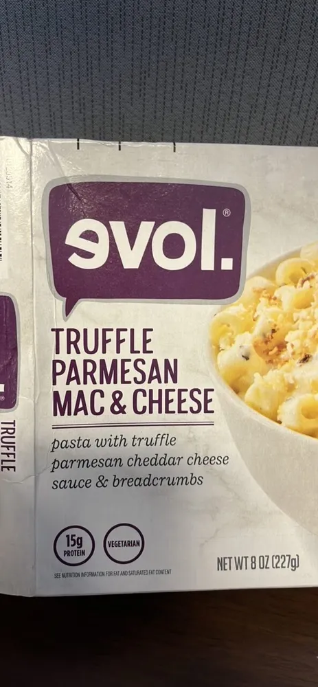 TRUFFLE PARMESAN MAC & CHEESE