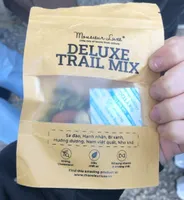 deluxe trail mix