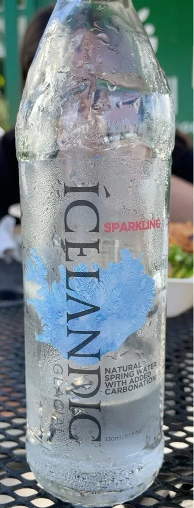 Icelandic Glacial Sparkling Water
