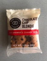 Chocolate chip blondie