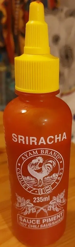 Sriracha sauce piment