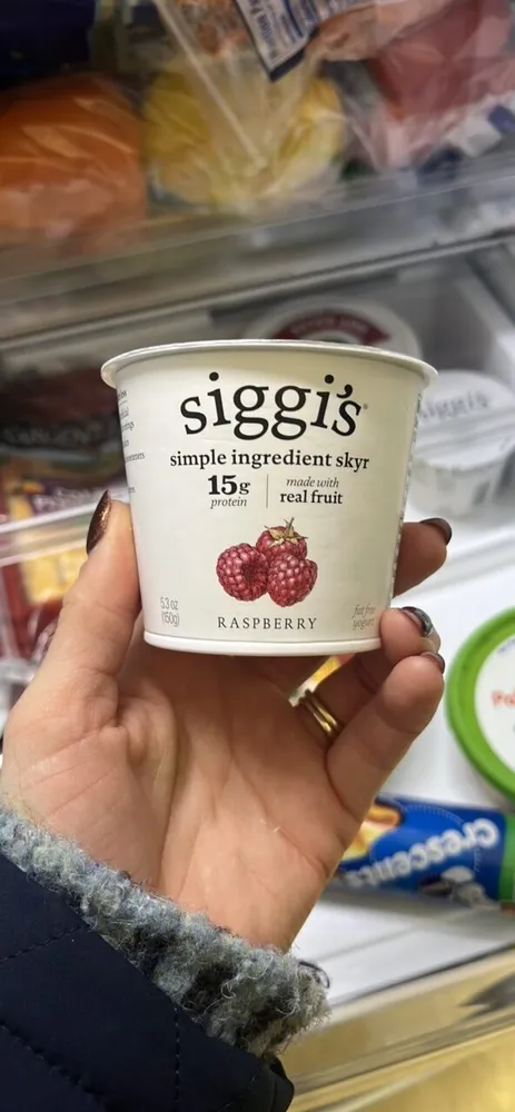 simple ingredient skyr raspberry