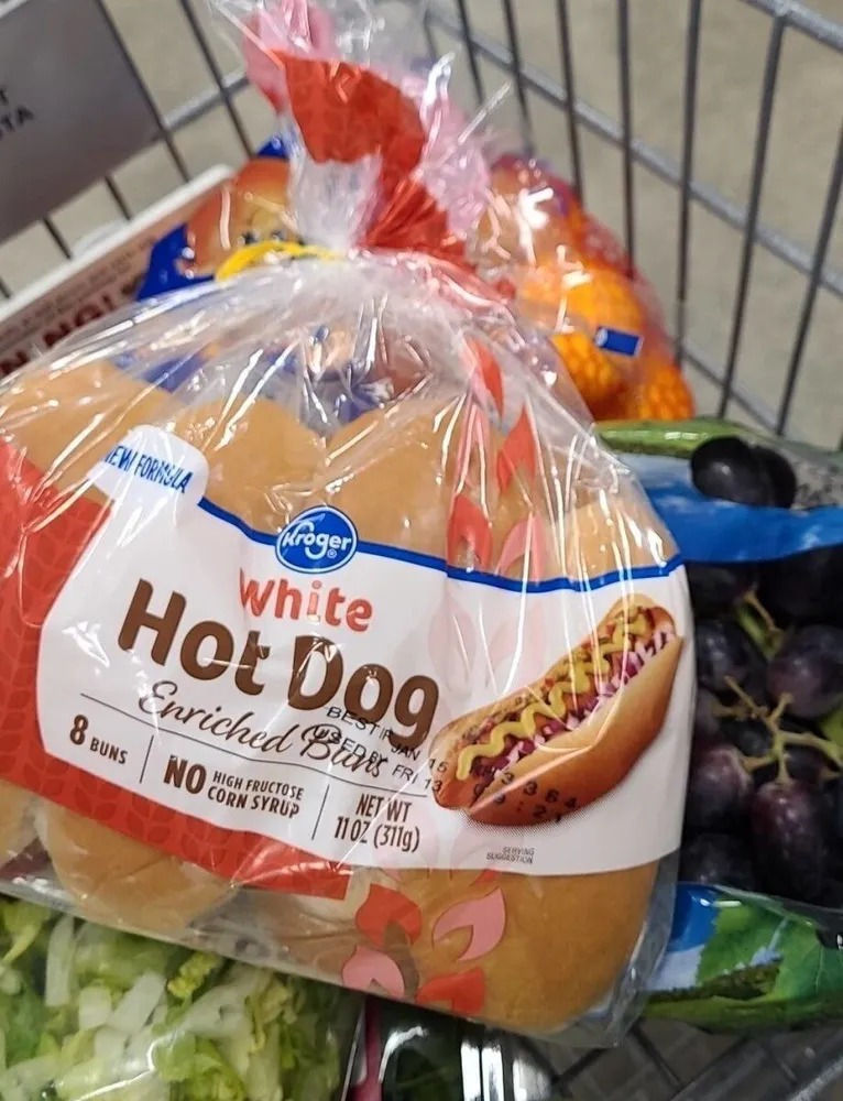 Hot dog buns