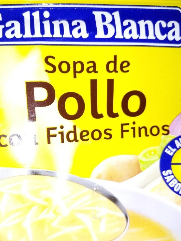 Sopa de sobre pollo