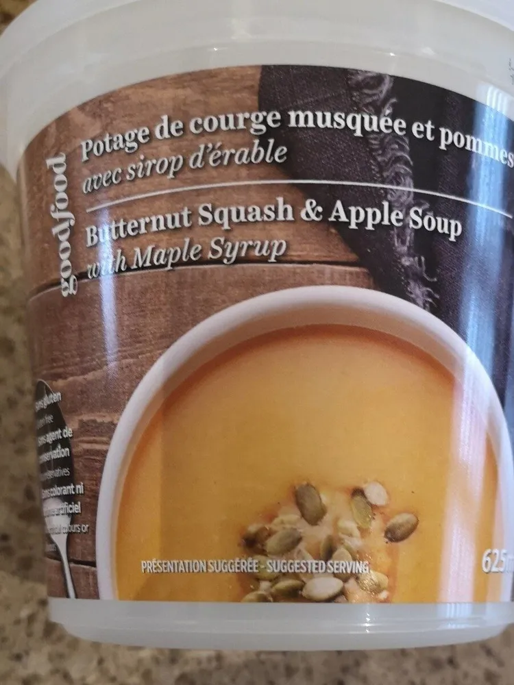 Potage de courge musquée et pommes