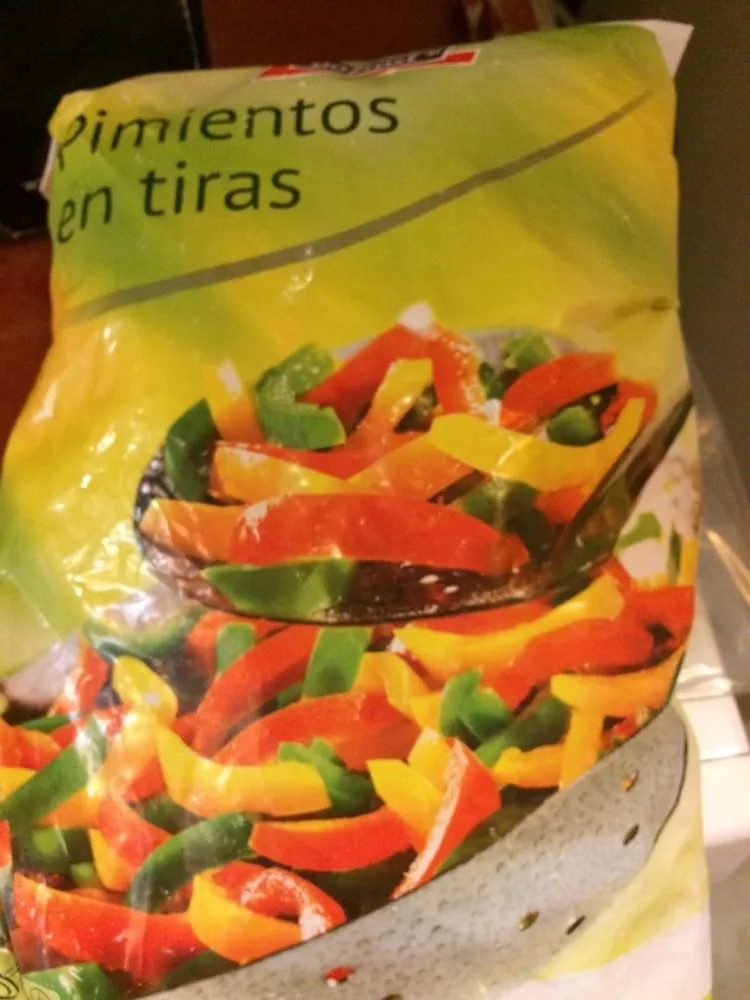 Pimientos en tiras- Lanières de poivrons tricolores