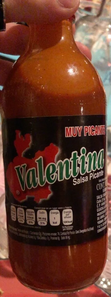 salsa valentina etiqueta negra