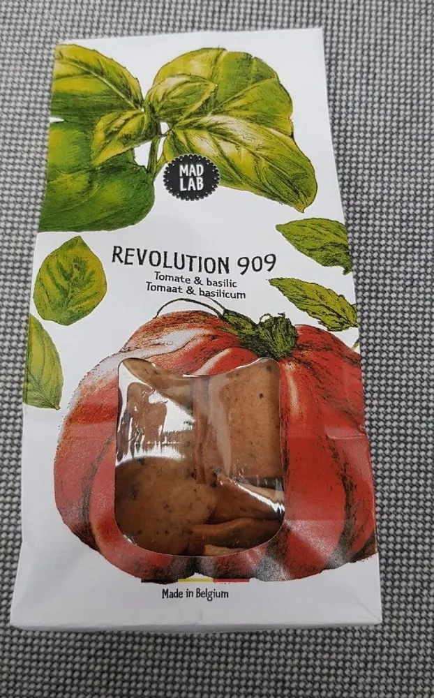 Revolution 909