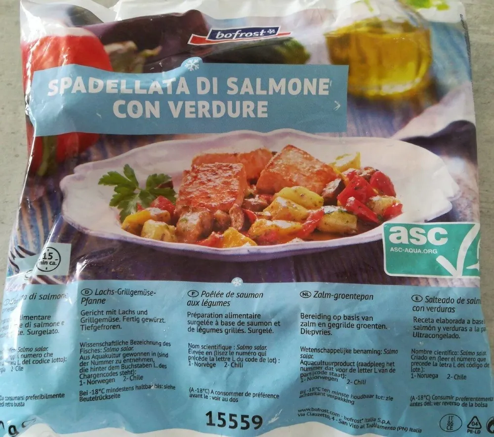 Spadellata di salmone con verdure
