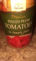 Peeled plum tomates
