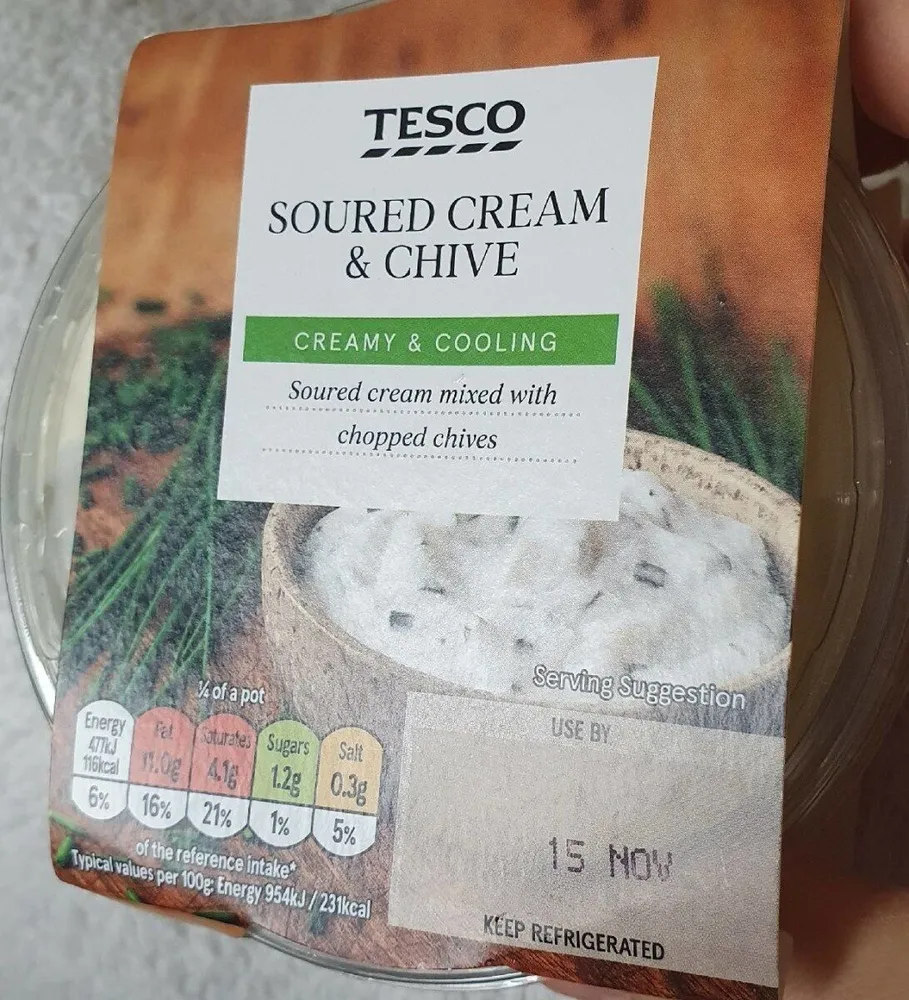 Soured cream and chive dip