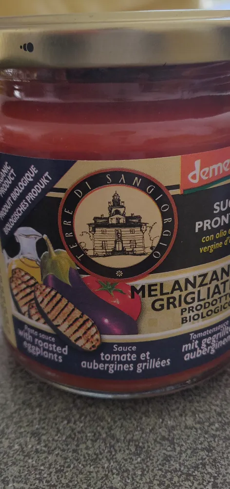 sauce tomate et aubergines grillées