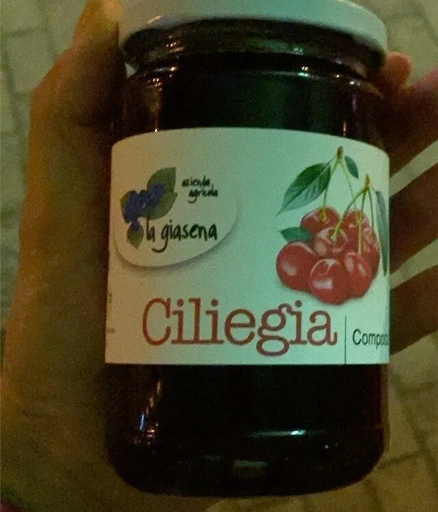 Confettura alla ciliegia