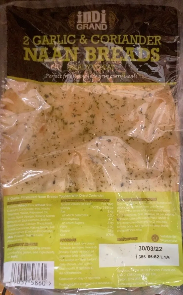 2 garlic & coriander naan breads