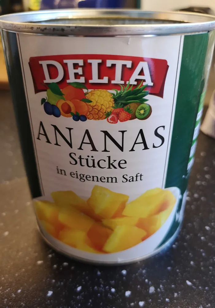 Ananas-St�cke in eigenem Saft