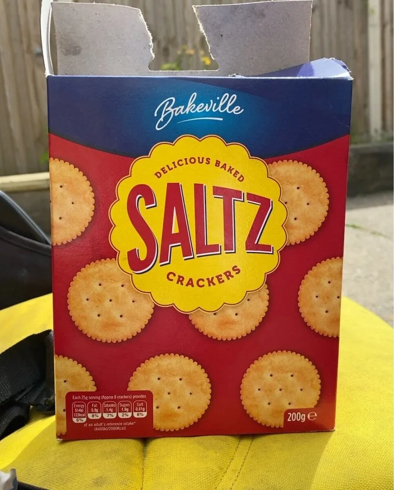 Saltz crackers