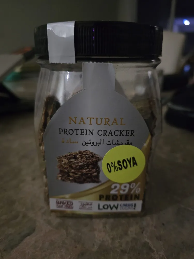 Natural protein cracker