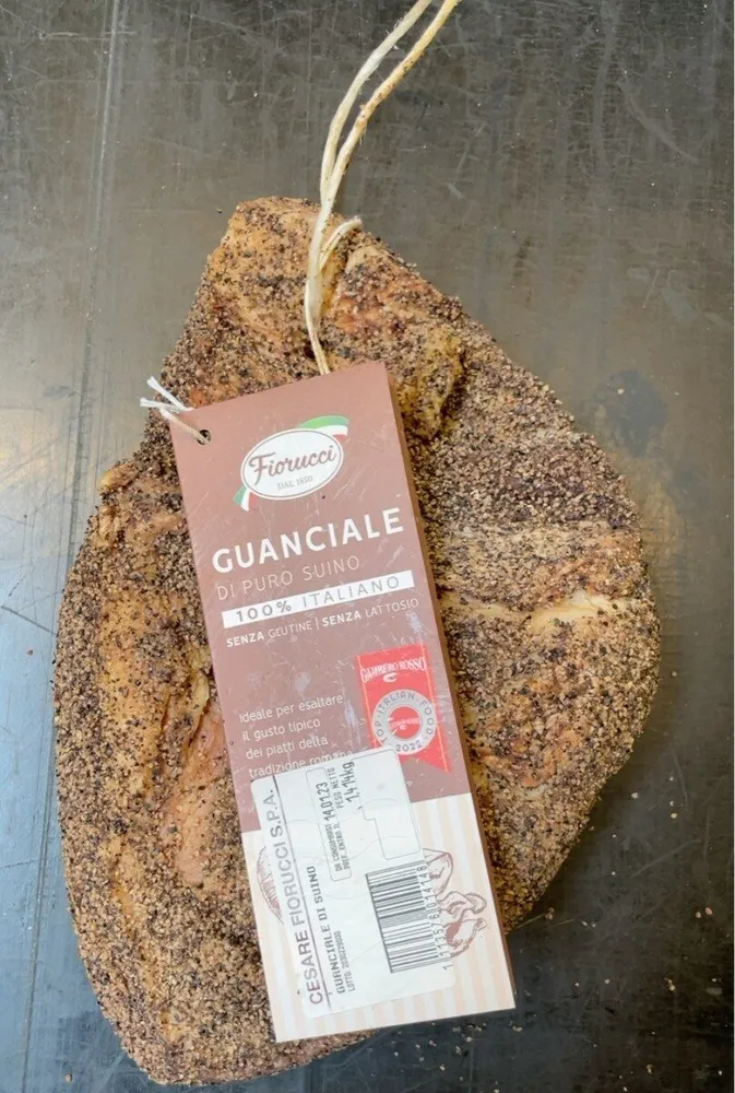 Guanciale di puro suino