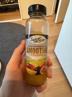 Mango & Passionfruit smoothie