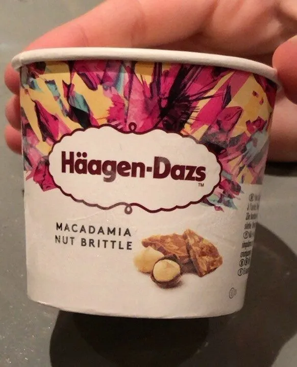 Glace Macadamia Nut Brittle