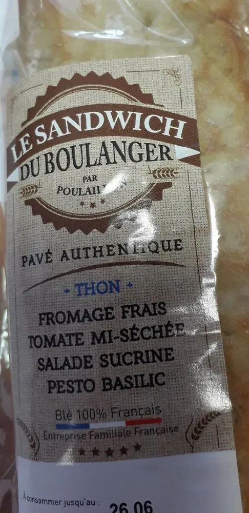 Sandwich Poulaillon fromage frais tomate salade pesto