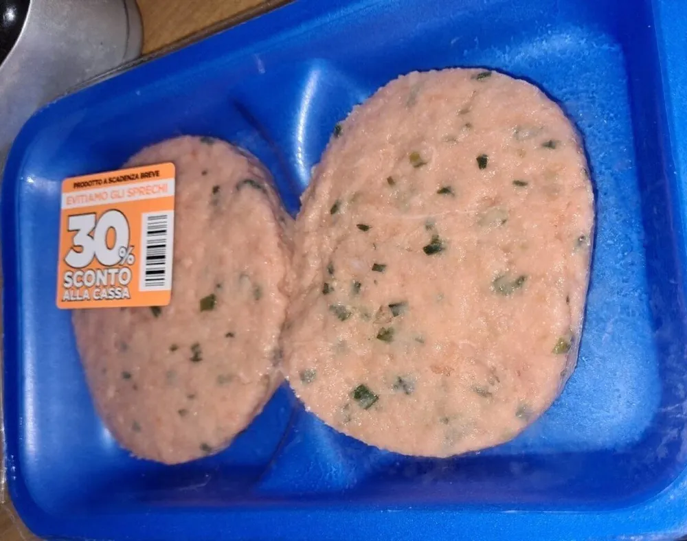 Fishburger di pesce all'erba cipollina