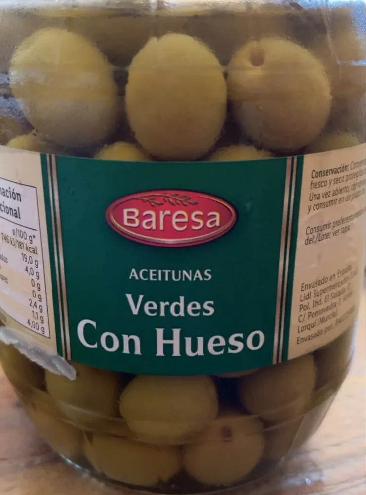 Aceitunas verdes con hueso